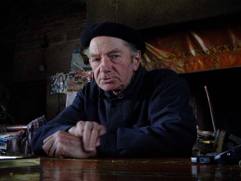 045 20050417 LA BOUILLÈRE PAA 21 Raymond Manson.jpg -                                